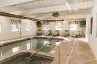 Colonial Hotel