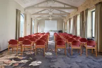 Best Western Premier Hotel des Vignes et des Anges - Parking
