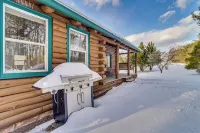 Motorsports, Lake Days & Hikes! Cabin in Waterfall