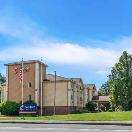 Comfort Suites
