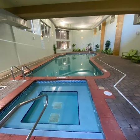 Gulf Front Condo---2nd FL --Reserved Parking