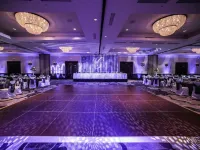 Milwaukee Marriott West Hotels in Pewaukee