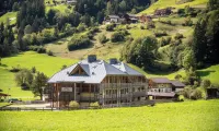 Mountain Exzelent Residence - Luxury Alpine Apartments