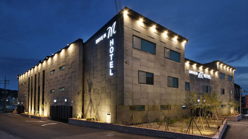 Gimje M Hotel Drive-IN