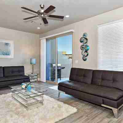 Townhouse at Canyon Tree Rooms