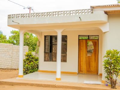 Breezy Lodge