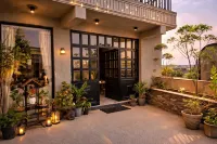 The Luxury Penthouse IGI Airport Delhi Hotel a 