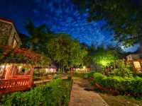Tiger Moon Resort - Kitchens