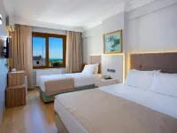 Grand Ant Hotel Hotels near Marmaray Yenikapi