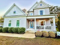 Stylish Family Beach Retreat Just Minutes from Coastal Calm