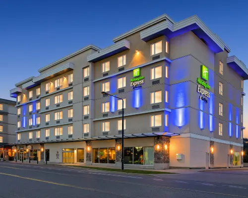 Holiday Inn Express & Suites VICTORIA - COLWOOD by IHG Hotels in Capital