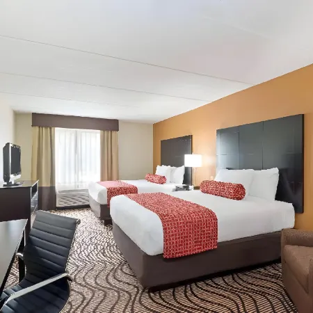 Comfort Inn & Suites Tampa North I-75