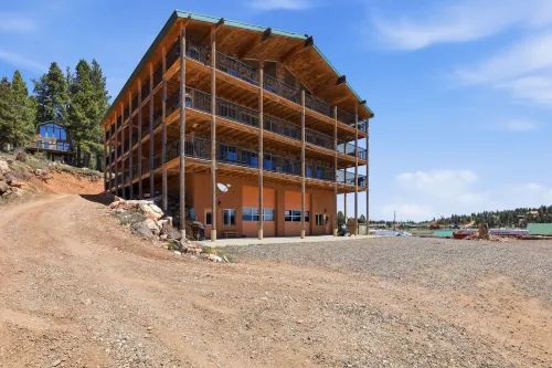The Lodge at Duck Creek