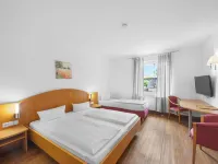 Hotel SunParc - Shuttle Zum Europa-Park Rust 4km & Rulantica 2km Hotels in Ringsheim
