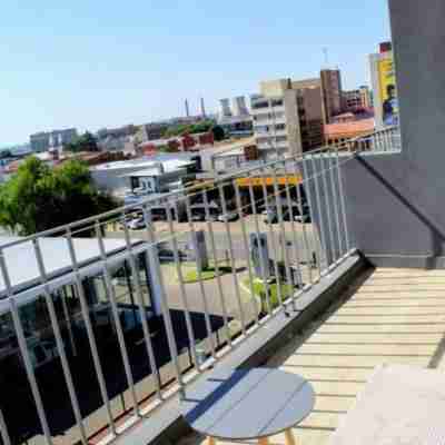 Beautiful City Centred Penthouse Others
