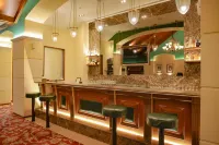 Balaji Sarovar Premiere Solapur - bar
