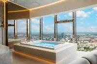 Apartamenty Sky Tower z Jakuzzi Przy Oknie by Bqqk