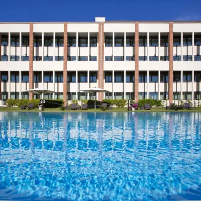 Mercure Rome Leonardo da Vinci Airport Hotels near Commercity