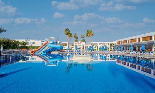 Maritim Jolie Ville Resort & Casino