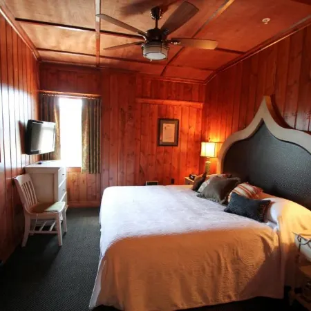 McMenamins Gearhart Hotel