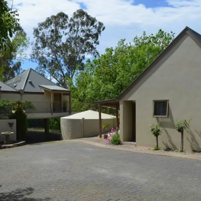 Hahndorf Motel Hotels near Beerenberg Farm