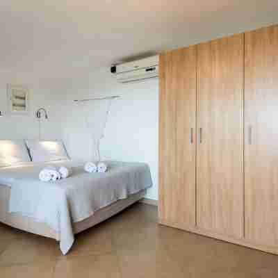 Porto Cheli Studio - Poolside Lux Getaway Rooms