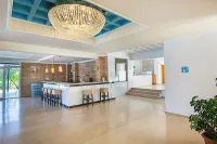 Kamari Beach Hotel - bar