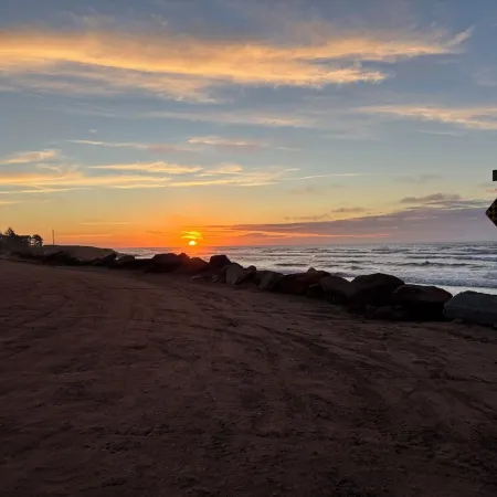 Ocean Front Property, Nearby Beaches and Breathtaking Sunsets!