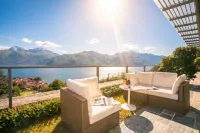 Penthouse-LakeView-AC-Private Garden - 4-Star
