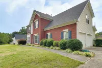 8 Mi to Marietta: Spacious Powder Springs Home - Homestays