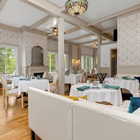 Rockwell Falls Inn and Wine Bar