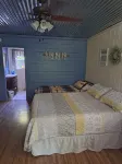 熊媽媽Up The Creek溪畔溫馨小屋 - 小木屋