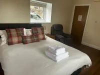 Chevin End Guest House - parking