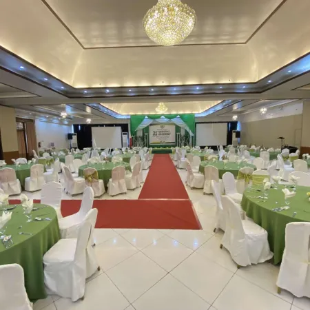 A&A Plaza Hotel