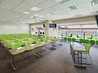 The Curve Hotel BayArena Hotels near فليتار