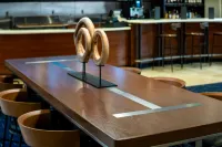 莫比爾戴弗妮/東海岸萬怡飯店 - 酒吧