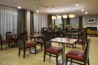 Hampton Inn Charlotte-University Place - Evcil Hayvan Kabul Edilen Alan