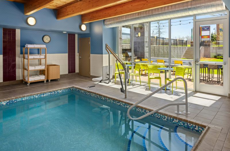 Home2 Suites by Hilton Roseville Minneapolis photo 2