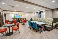 尤寧城歡朋飯店 - 停車場