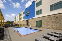 GLō Best Western Olive Branch - Pools