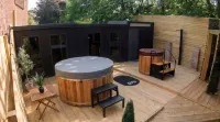 Consort Hotel, Urban Spa & Glamping Pods - Spa