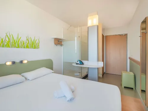 Ibis Budget Saint-Quentin Centre Gare - parking