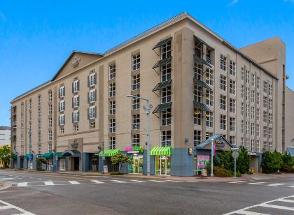 Country Inn & Suites by Radisson, Virginia Beach (Oceanfront), VA