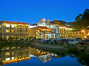 Julong Hotel