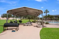 Sky Palace Inn & Suites by Jasper Beeville Hotels in Beeville