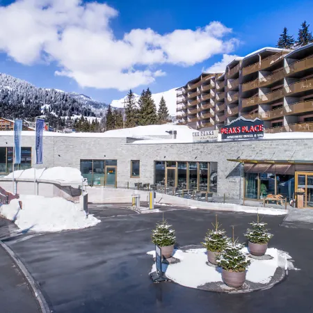 Peaks Place Apartment-Hotel & Spa