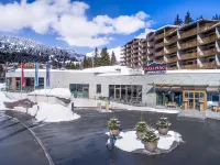 Peaks Place Apartments & Spa