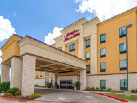 巴斯特羅普歡朋套房酒店 巴斯特羅普縣酒店