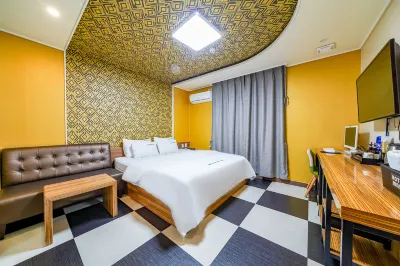 Gimhae Samgye Masil Hotels near Jinyeong Station