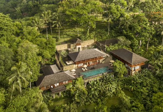 코모 샴발라 에스테이트의 아름다운 자연경관